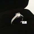 Bague CHRISTINE en or blanc et zirconias (3737190694964)